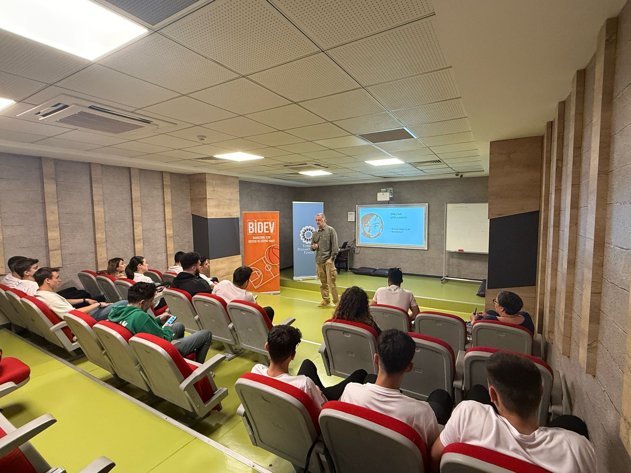 Diyarbakır5.jpeg (482 KB)