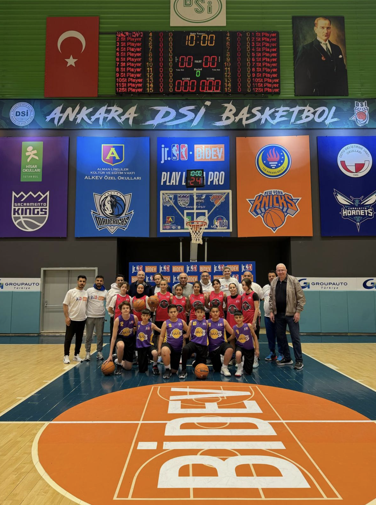 JR.NBA3.png (4.23 MB)